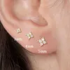 Pendientes de sementales de flores delicadas para mujeres Cartílago anillo de orejas Lindo circón de oro Color para mujer Joyería de joyería KCE038 D240426