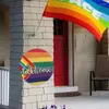 Dekoracyjne figurki Rainbow Pride Drewno Wiszący Znak Miłość to drewniane gejowskie drzwi do drzwi do drzwi ściennych