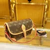 2024 Nieuwe damestas Mirror Small Luxurys Handtassen Designer Tassen Crossbody Tassen Gewoon ketting Koppeling Takken Zakken Hoge kwaliteit Mode Tabby gewatteerde tas Onderarmzakken