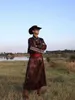 Ropa mongolas de los hombres Café blanco blanco mongolia minoridad étnica túnica hombre casual diario de vestir prenda de baile
