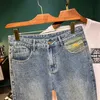 Herren Jeans Neue Herren Jeans Knöchel Länge modische gestickte Taschen bedruckte lässige Kleidung Lose Vintage Denim Street Q240427