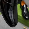 Italiaanse kleding heren schoenen Oxford Men Casual Luxury Designer Office Pointed Toe Black Brown Blue Corporate Corporate Wedding Shoes voor mannen 2024