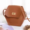 Schoudertassen ontwerper vrouwen 2024 tas faux lederen messenger dames portemonnee crossbody telefoon handtassen