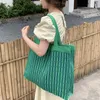 イブニングバッグ編みウールの女性ハンドバッグチェッカーチェスデザインエコビッグショッピングバッグ装飾財布チェック
