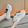 Sneakery butów z platformą sportową Kobieta prowadząca tenisa trenerzy koszykówki projektantki trendy 2024 Obuwie butów sportowych