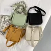 Axelväskor mode kvinnor ren färg pu läder crossbody lyx designer messenger väska casual damer mini handväskor plånböcker