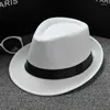 Bérets Fashion Retro Men Fedoras Top Jazz Felt Brim Brim Couple Vintage Cap chapelier Bowler Winter / Summer