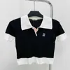 Tricot de tricots pour femmes de haute qualité 2024 printemps / été Nouvelle mode Polo Polo Collier LETTRE CONTRAST EN CORDE BRROIDE