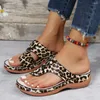 Casual schoenen Luipaard Afdruk Women Slippers Zomerstrand Sandalen Open Teen Flip Flops Wedges Comfortabele sneakers