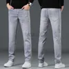 Herren Jeans Frühling/Sommer Neue Herren Jeans Jugend Elastische Füße Hosen rauchige Asche große Herren Jeans Plus Size Hosen