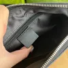 Män crossbody väskor designer axel väska mode messenger purses lyxiga korsbods väska avslappnad vintage man messenger väskor klassiska varumärke bröstpaket axlar plånböcker