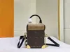 Designer Luxury Camera Box Shoulder Bag Reverse Shoulder Bag Bicolor M82465 Backpack