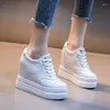 Lässige Schuhe 11 cm echte Leder Frauen Schneeschuh -Knöchel -Plattform Wedge Vulkanisieren Winter warme Plüschstiefel für super High Fashion