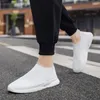 Lässige Schuhe Damyuan Minimalismus Feste Farbe Mesh Ultraleiche Anti -Slip -Herren -Turnschuhe plus Größe bequeme atmungsaktive Schuhe