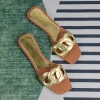 Mode Summer Slipper Frauen Luxusmarkenschuhe flache Absätze außerhalb Freizeitstrandrutschen für Damen atmungsaktiven hohlen Frau Flip Flops