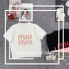 Miumiubag Mui Mui Bag Kadın Tasarımcı Tshirts Miui Gömlek Yaz Kadın Tişört Tankları Elmas Nakış Tişörtleri Baskılı Tees Üstleri Kısa Çıkışlar 616