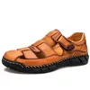 Sıradan Ayakkabı 2024 Erkek Sandalet Yaz Yumuşak Deri Plaj Erkekleri Açık Hafif Sandal Moda Boyutu 38-48