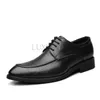 Chaussures décontractées Men de cuir Médiage noir italien classique pour 2024 Business de créateur de luxe Chaussure de Ville Homme