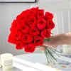 Vaso de buquê de rosas de seda vermelha para decoração de casa de casamento de jardim de coroas de corda decorativas de trabalho manual Diy Flor Artificial Flowers Flowers