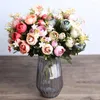 Dekorativa blommor 1Bunch 10heads Artificial Camellia Bouquet Silk Peony Tea Rose With Leaf For Home Wedding Decor Brud Flower Fake