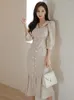 Lässige Kleider Frühling Fashion Lady Arbeit Stil süßer kariertes Meerjungfrau Kleid Frauen Kleidung Retro Elegantes Büro Langarm Slim Vestidos Mujer