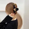 ヘアクリップバレット新しいレディースファッションクロークリップ韓国のぬいぐるみ女の子シンプルな帽子の愛のサメバケツアクセサリー