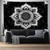 Arazzi Black Mandala Tapestry Wall sospeso Sandy Beach Trove Tenda da campeggio Materasso da viaggio Bohémien Tapestries