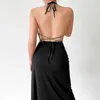 Grundläggande avslappnade klänningar Designer Dress Chain Strap Neck Dress Ins Design Feeling Backless Sling Split Slim Kjol