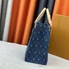 24ss Women Borse Borse Denime Classic Flower Borse Luxurys Designer Shouder Crossbody Messenger Ladies da viaggio da viaggio Borse 35 CFQC