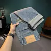 Herren Jeans Neue Herren Jeans Knöchel Länge modische gestickte Taschen bedruckte lässige Kleidung Lose Vintage Denim Street Q240427