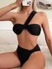 Swimwear Women 2024 Sexy Low Waist Bikini Set Solid One épaule String Swearwear Femmes de maillot de mail