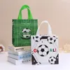 Förvaringspåsar Stobag 4st Cartoon Football Non-woven Tote Bag Fabric Gift Package Kids Birthday Waterproof Reablerable Pouch Party Favors