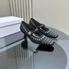 Scarpe eleganti 2024 Donne pompe per decorazioni per rivetti di punta quadrata sexy slip-on genuine in pelle vera dimensione 34-42 chaussure femme