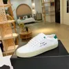 2024 Nieuwe klassiek Little White Paar -stijl Anti -slip en slijtvaste zool met schapenvacht Binnenwand veelzijdige mode casual schoenen