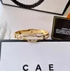 Bijoux de luxe Bracelet de bracelet en bracelet en or 18K Love Classic Design Cuff Bracelet printemps Romantic Girl Unisexe Bijoux Designer Gift