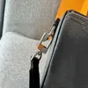 24SS diseñador de bolsos de lujo universal de lujo para hombres y mujeres Bolso de almohada de almohada para mujeres Bolso cruzado de la mujer Bag de hombro M JTXB