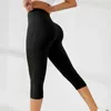 Shorts actifs shorts sport pantalons recadrés femelles Fitness Nudity High Way Hip Lift Running Yoga Pockets Side Collons rapides Dry Gym Sportswear D240426
