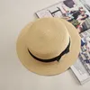 Weitkrempeln Hats Bucket Cokk Panama Einfache Sommer Beach Hut weibliche lässige Dame flacher Bogenknoten Strohmädchen Sun Chapeu Feminino Q240427