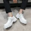 Dress Shoes Men Korea Platform Oxfords glijden dikke glooi voor mannelijke derby casual loafers heren vierkant teen formeel
