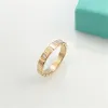 Hochwertige Blue Box Diamond Gold Ringe für Frau Mann Luxusschmuck Unisex Rise Gold Silber Mode Accessoire Checkted Party Hochzeit Geschenkgröße 5-10 Frauen Ring