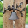 Decoratieve beeldjes Mooie vogelvorm Welcome Bell 2 vogels hangende deurbel rustieke gietijzeren decoratie voor een smeed sprookje