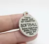 Nowe przybysze 12PCS22mm Softball urok Wysokiej jakości stopy śliski biały k Softball Charms Słowo kolażowe uroki Pendan for DIY Jewe3336140