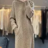 Lässige Kleider 2024 Herbst/Winter Wollpullover Frauen runder Nacken mit Doppelstrang verdickte gestrickte untere Hoodie Kleid