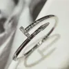 Bangle Designer smycken nagelarmband diamanter utsmyckade för kvinnor män bröllop lyx varumärke alla hjärtans dag gåva multi stil storlek 16 17 18 19 med låda