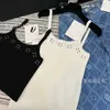 Camisoles Tanks Designer Xiaoxiangfeng 서스펜더 니트 작은 조끼, 2024 년에 출시 된 신제품, 슬림 함 및 연령 감소 다목적 XAN6