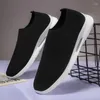 Lässige Schuhe Damyuan Minimalismus Feste Farbe Mesh Ultraleiche Anti -Slip -Herren -Turnschuhe plus Größe bequeme atmungsaktive Schuhe