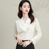 Kvinnor BLOUSES 2024 Office Lady Elegant Shirts Women White Glossy Silk Tops With Chic Brodery Cuff Patchwork Design Shirt Han Style Look