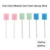 Tandborste 100 st/pack rengöring mun oral vård Medicinsk användning FOAM Svamp Stick Steril Dental Swabbsticks engångsborstning Tandvattor