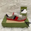 Män kvinnor sneaker casual skor toppkvalitet orm chaussures läder sneakers ace bi broderi ränder sko promenad tränare skor aaa