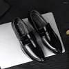 Chaussures décontractées Men Leather 2024 Outdoor Walking Comfort Sports Sports Leisure Party Office Bureau de mariage Niujin